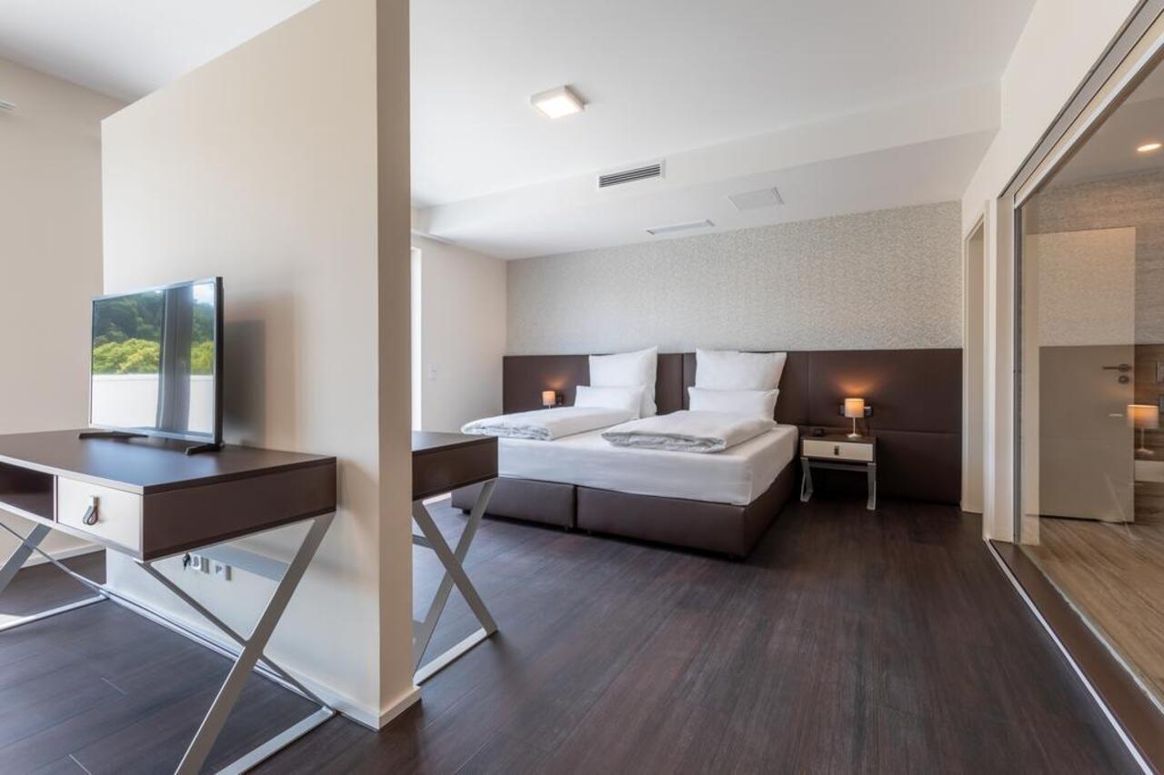 Trip Inn Conference Hotel & Suites ヴェッツラー エクステリア 写真