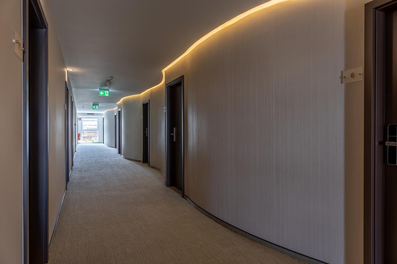 Trip Inn Conference Hotel & Suites ヴェッツラー エクステリア 写真